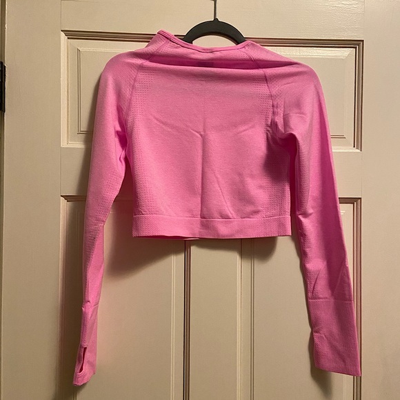 PINK by Victoria’s Secret Pink Cropped Activewear Top - Picture 2 of 4